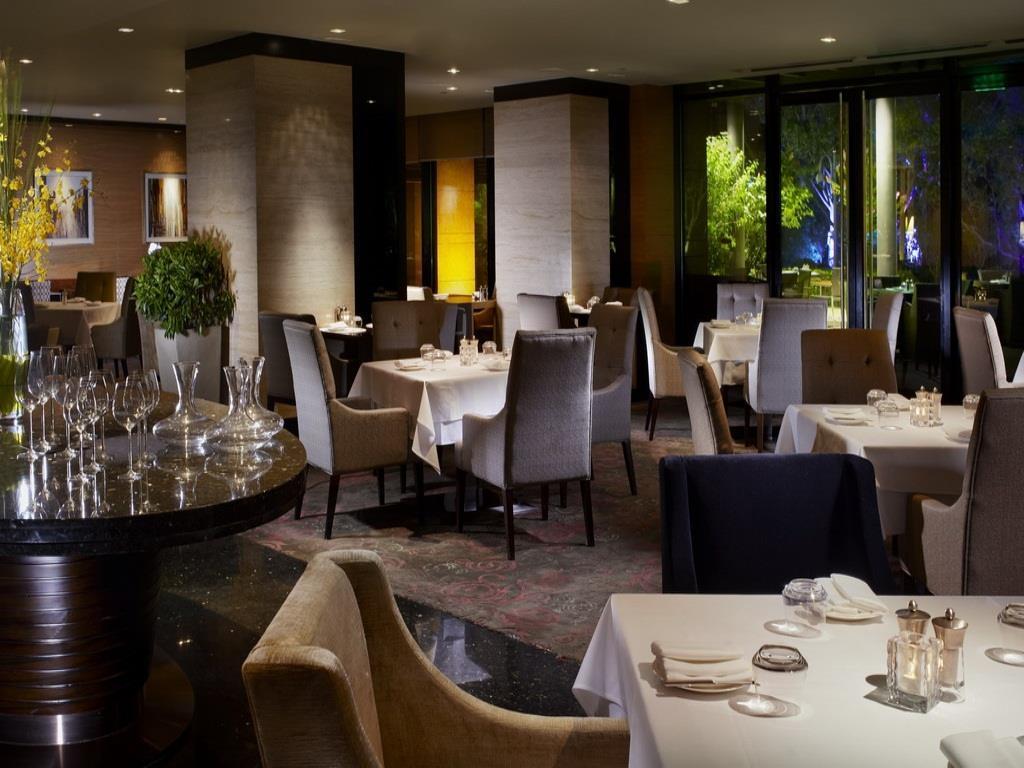 Oakwood Residence Pekin Restoran fotoğraf